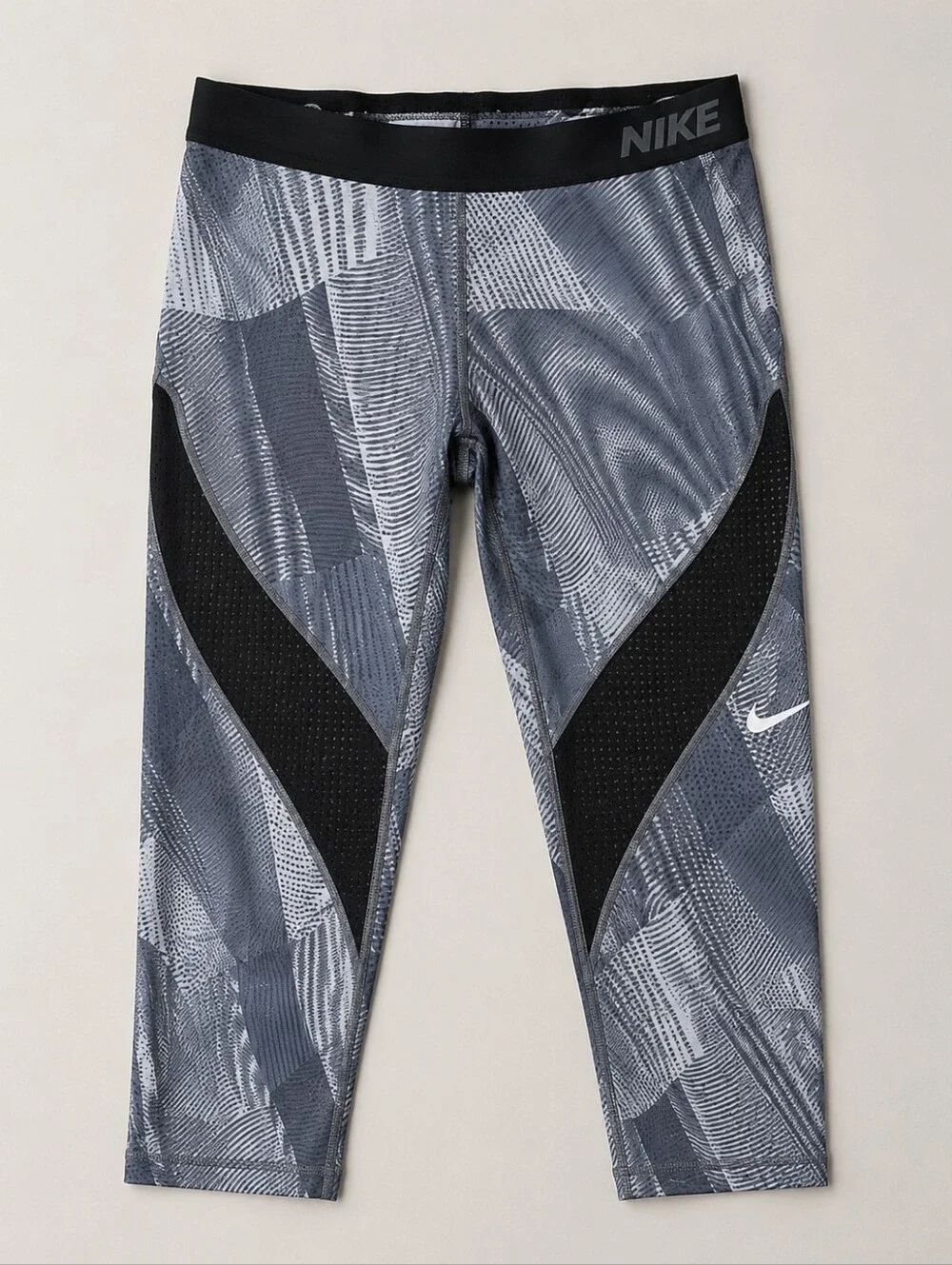 Nike Pro Hypercool Frequency Capri Leggings Black Gray Women Size Medium Gymcore